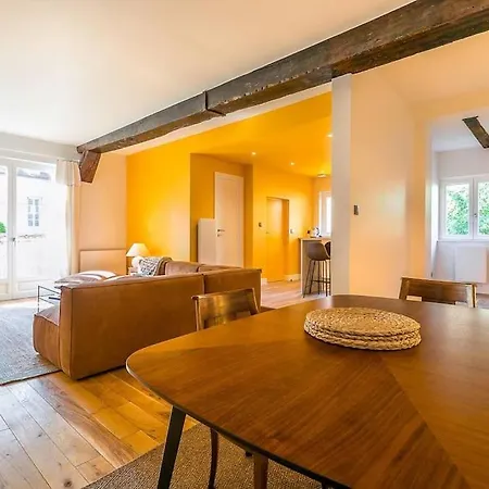 Apartment Orangerie Jeannin *
