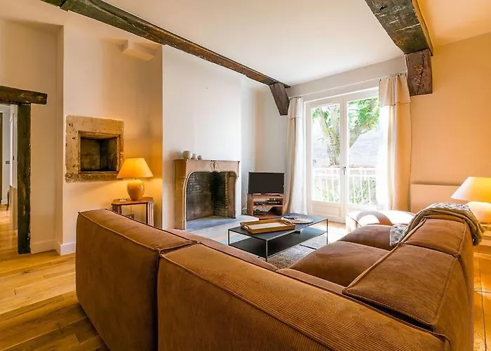 Orangerie Jeannin Apartment